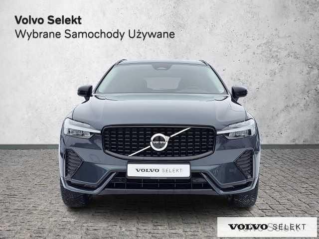 Używany Volvo XC60 250 KM (183 kW) 2025 Niebieski SUV