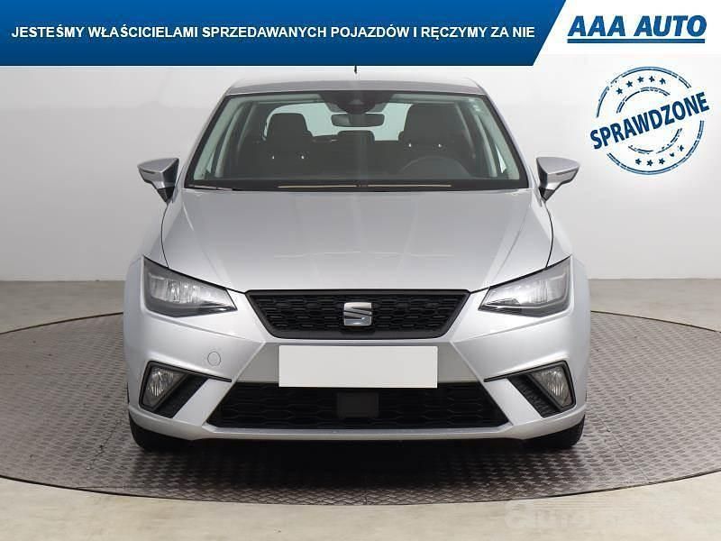 Używany Seat Ibiza 2022 Srebrny Hatchback