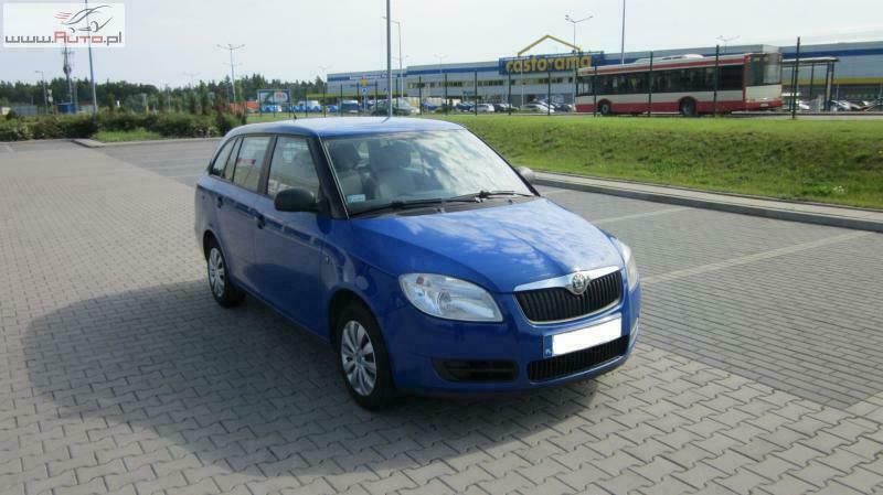 Niebieski jasny Używany 2009 Skoda Fabia Sedan/Limuzyna | 17 900 zł (Drogi) - Obraz 1/4