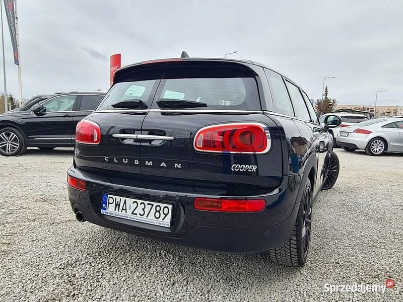 Czarny (metalik) Używany 2018 Mini Clubman Kombi | 63 900 zł (Dość drogi) - Obraz 1/4