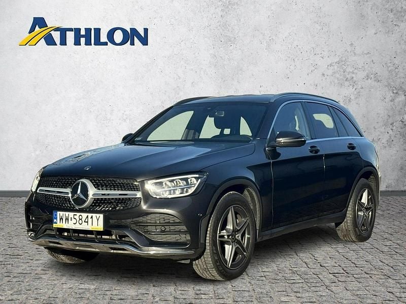 Szary (metalik) Używany 2021 Mercedes GLC200 SUV | 158 400 zł (Dobra cena) - Obraz 1/4