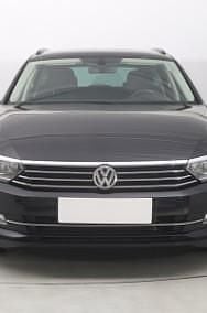 Używany VW Passat 180 KM (132 kW) 2017 Czarny Kombi