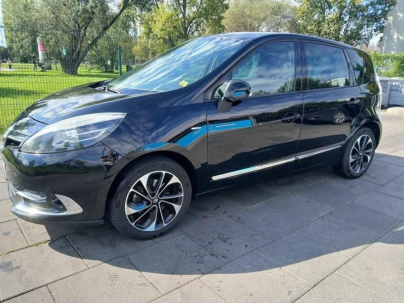 Czarny Używany 2015 Renault Scénic III Minivan | 25 000 zł (Uczciwa cena) - Obraz 1/4