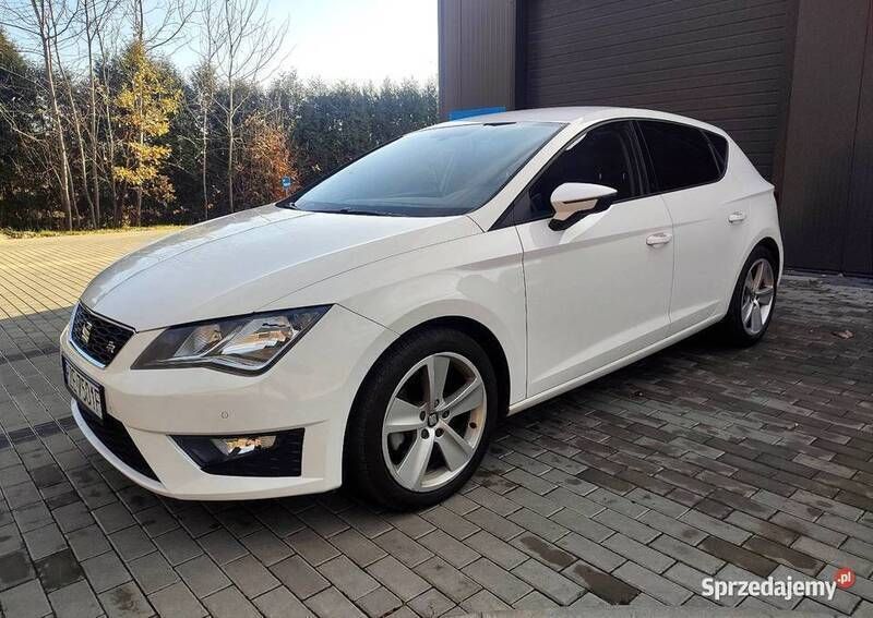 Biały Używany 2013 Seat Leon FR Hatchback | 34 500 zł - Obraz 1/4