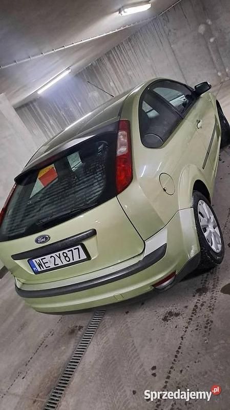 Używany Ford Focus 2005 Zielony Hatchback