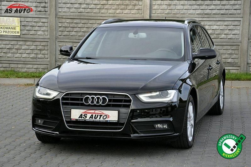Czarny Używany 2012 Audi A4 Kombi | 39 800 zł (Dość drogi) - Obraz 1/4