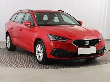 Używany Seat Leon 110 KM (80 kW) 2021 Czerwony Hatchback