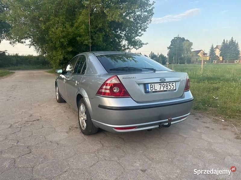 Używany Ford Mondeo 2006 Srebrny Sedan/Limuzyna