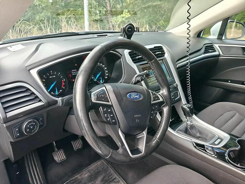 Używany Ford Mondeo 2016 Biały Hatchback