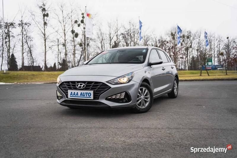 Używany Hyundai i30 2022 Szary Hatchback