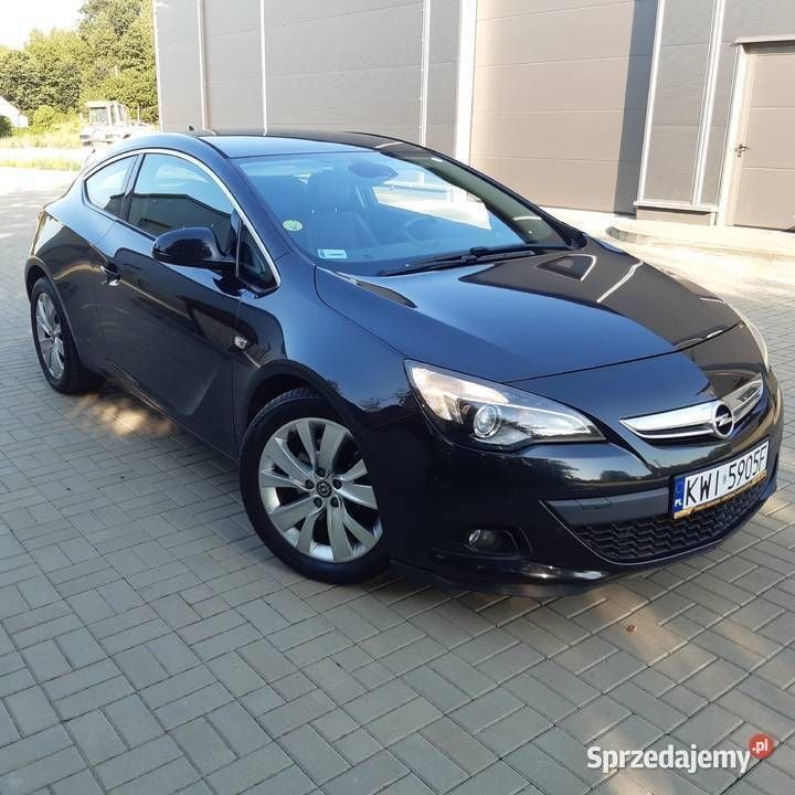 Używany Opel Astra GTC 2013 Czarny Coupe