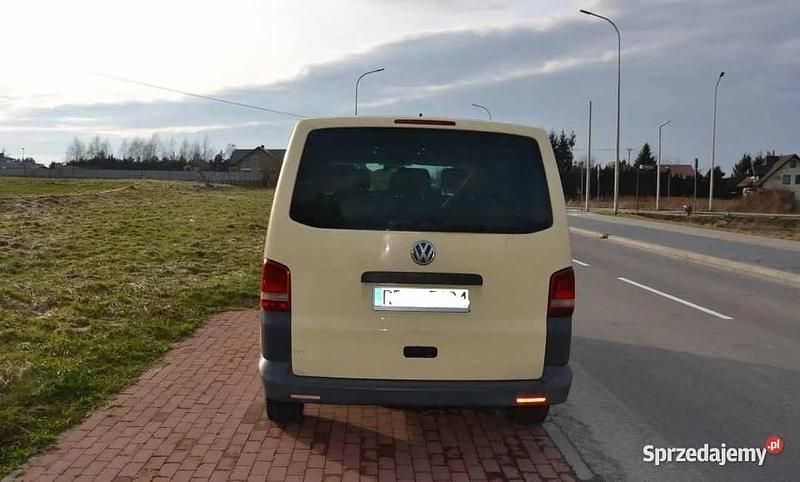 Używany VW Caravelle 2010 Beżowy Minivan