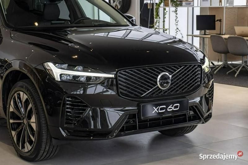 Nowe Volvo XC60 Ultra 2025 Czarny SUV
