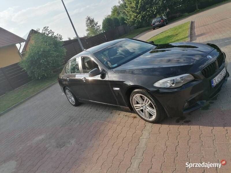 Używany BMW 530 2011 Czarny Sedan/Limuzyna