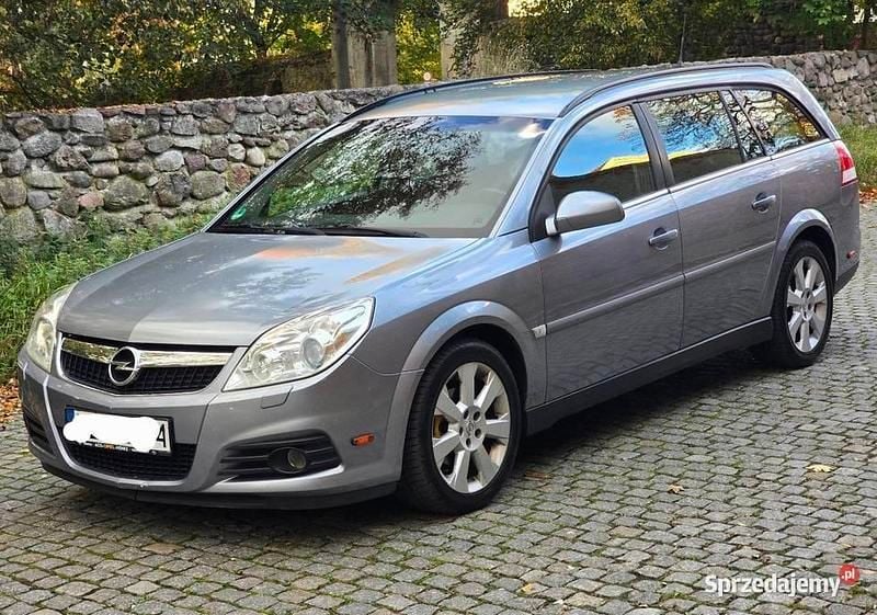 Niebieski Używany 2005 Opel Vectra Kombi | 6300 zł (Dobra cena) - Obraz 1/4