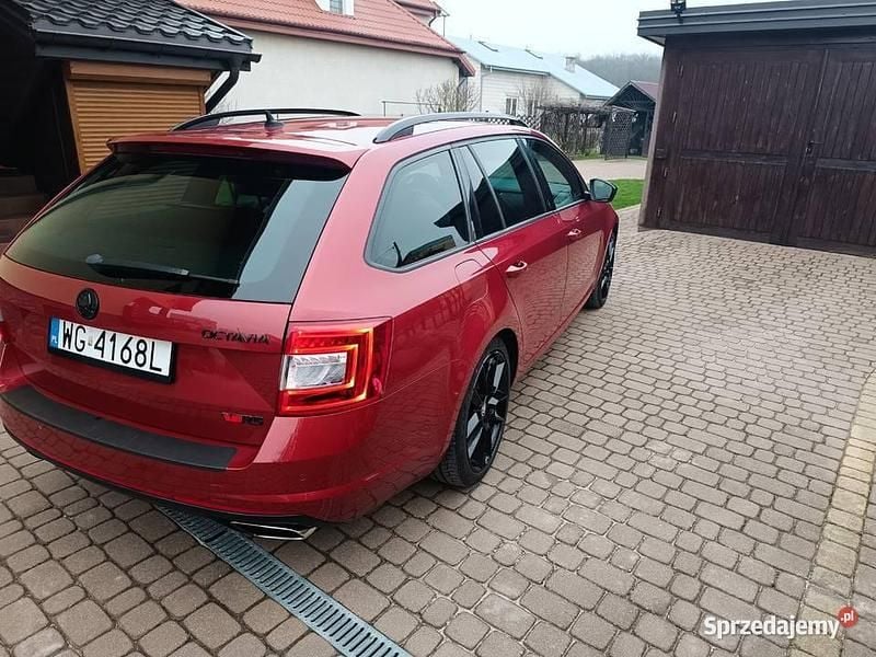 Używany Skoda Octavia RS 220 KM (161 kW) 2014 Czerwony Kombi
