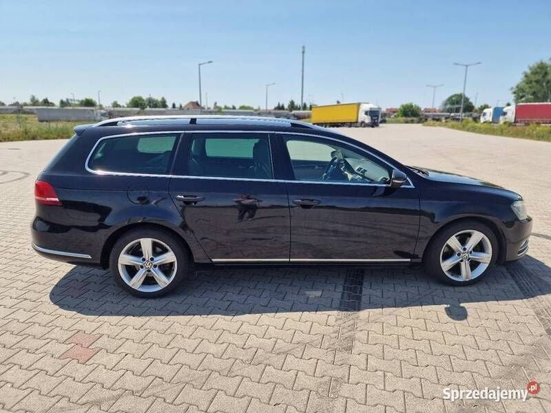 Używany VW Passat Highline 2012 Czarny Kombi