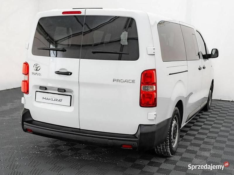 Używany Toyota Proace 145 KM (106 kW) 2021 Biały Minivan