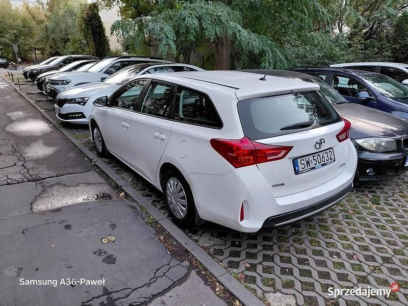 Używany Toyota Auris 90 KM (66 kW) 2015 Kombi