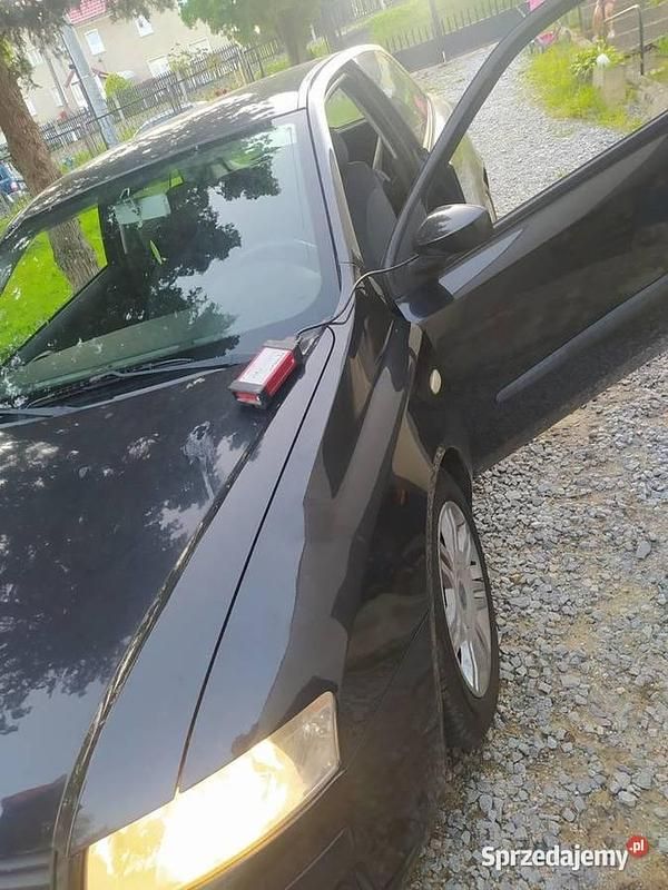 Czarny Używany 2005 Fiat Stilo Hatchback | 3500 zł (Uczciwa cena) - Obraz 1/2