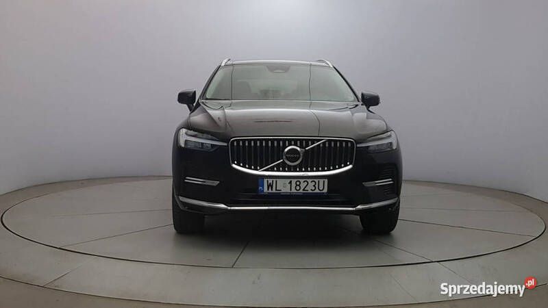 Czarny (metalik) Używany 2022 Volvo XC60 Plus SUV | 169 850 zł (Dość drogi) - Obraz 1/4