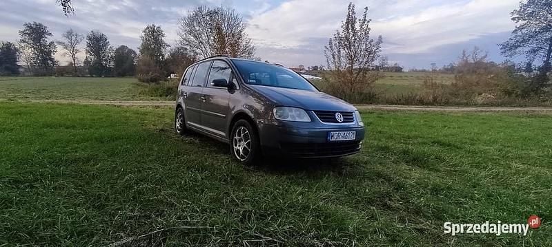 Używany VW Touran 2004 Grafitowy Minivan