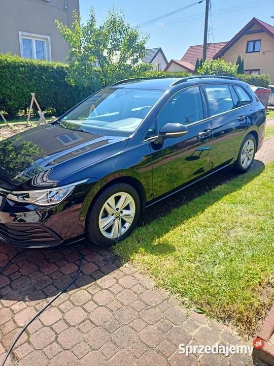 Czarny Używany 2021 VW Golf VIII Kombi | 62 900 zł (Uczciwa cena) - Obraz 1/4
