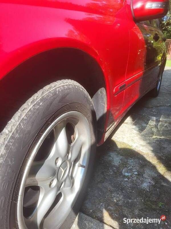 Używany Mercedes C200 2004 Czerwony Kombi