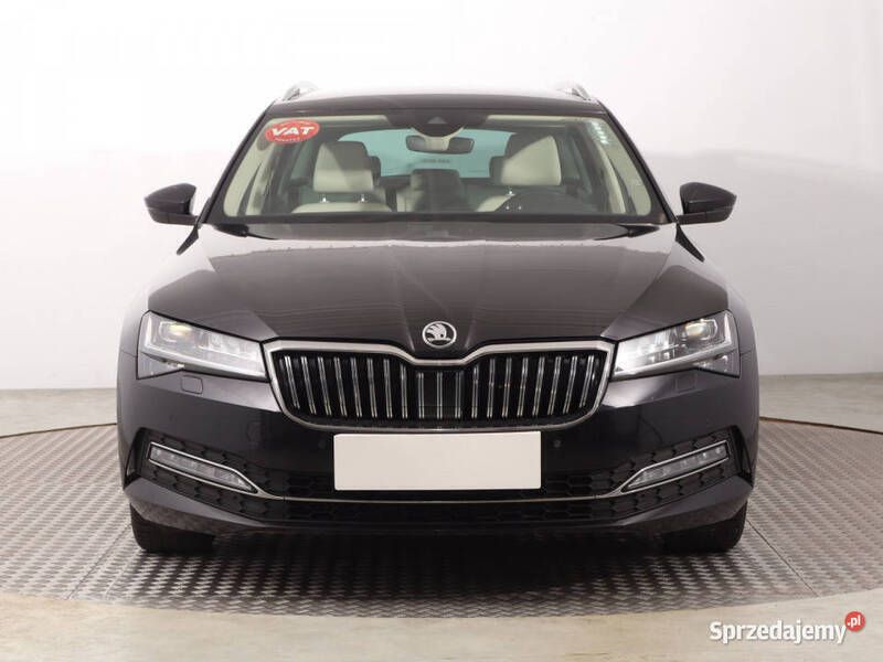 Czarny Używany 2019 Skoda Superb Kombi | 79 999 zł (Uczciwa cena) - Obraz 1/4