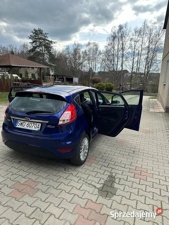 Używany Ford Fiesta Titanium 2016 Niebieski Sedan/Limuzyna