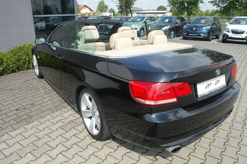 Używany BMW 320 Cabriolet 170 KM (125 kW) 2009 Niebieski ciemny (metalik) Kabriolet