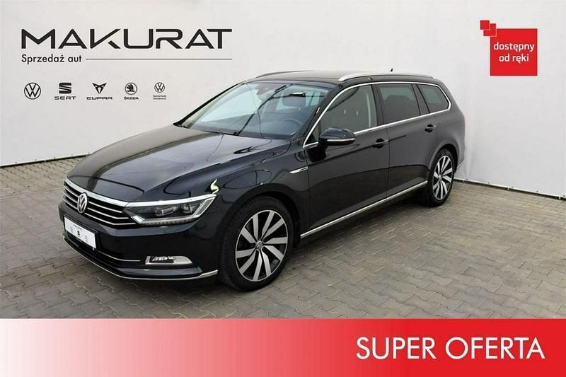 Czarny Używany 2015 VW Passat Highline Sedan/Limuzyna | 87 900 zł - Obraz 1/1