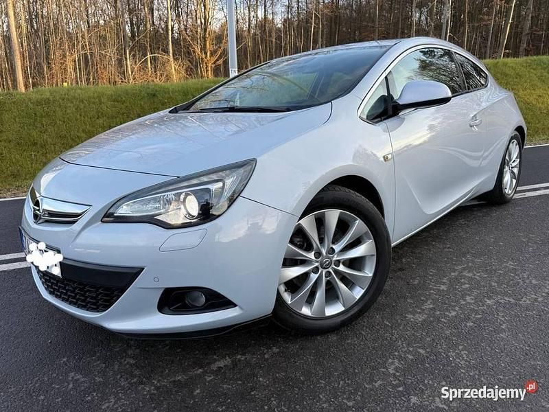 Używany Opel Astra GTC 2011 Hatchback