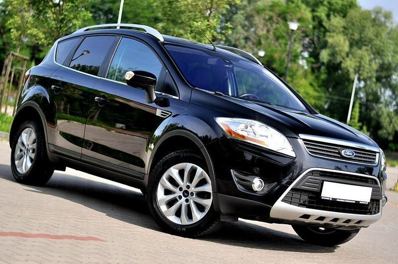 Czarny (metalik) Używany 2010 Ford Kuga SUV | 27 900 zł (Uczciwa cena) - Obraz 1/4