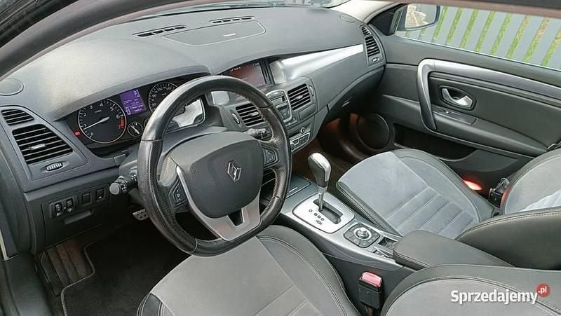 Używany Renault Laguna III Bose Edition 140 KM (102 kW) 2010