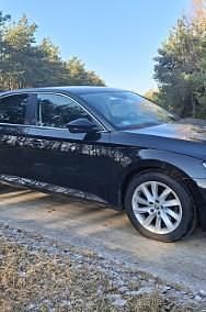 Używany Skoda Superb Style 190 KM (139 kW) 2016 Czarny Sedan/Limuzyna