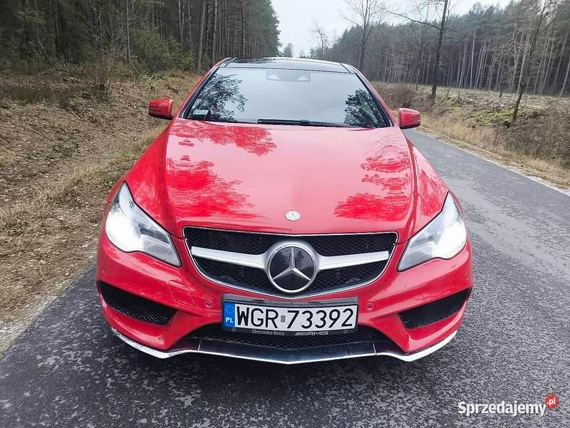 Używany Mercedes E350 AMG 2013 Czerwony Coupe