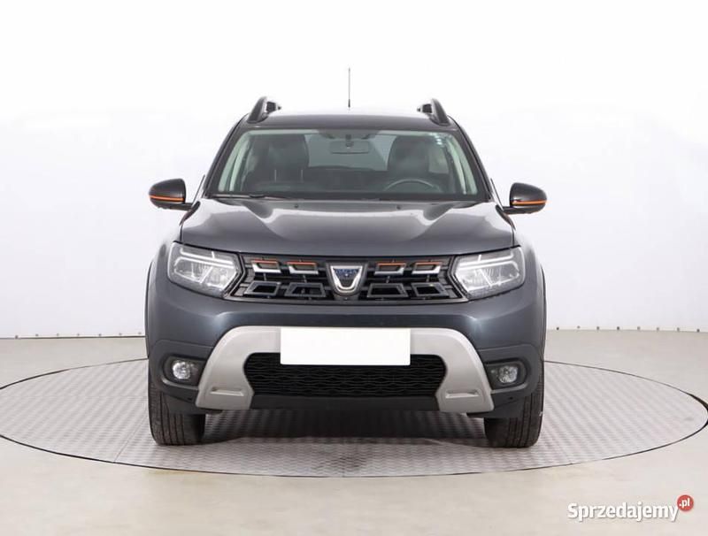 Szary Używany 2022 Dacia Duster SUV | 67 999 zł (Uczciwa cena) - Obraz 1/4