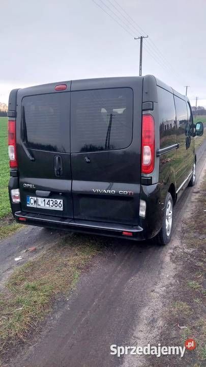 Czarny Używany 2007 Opel Vivaro Van | 26 500 zł (Uczciwa cena) - Obraz 1/4