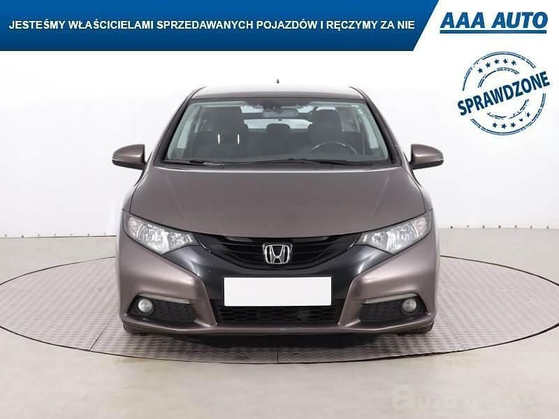 Używany Honda Civic 100 KM (73 kW) 2013 Srebrny
