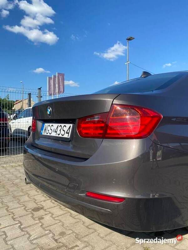 Używany BMW 320 2012 Brązowy Sedan/Limuzyna