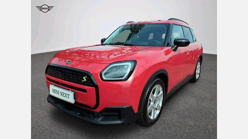 Chili red ii Używany 2024 Mini Countryman SUV | 175 500 zł - Obraz 1/4