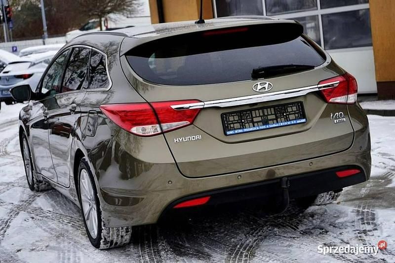 Używany Hyundai i40 136 KM (100 kW) 2013 Brązowy Kombi
