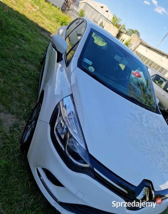 Używany Renault Clio IV 75 KM (55 kW) 2017 Biały Hatchback