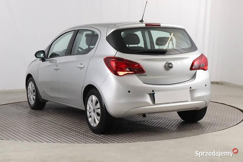 Używany Opel Corsa 2016 Srebrny Hatchback