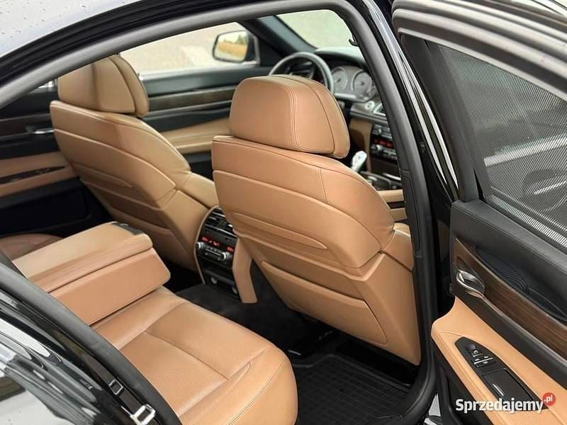 Używany BMW 730 2010 Czarny Sedan/Limuzyna