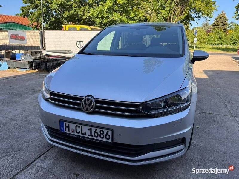 Srebrny Używany 2019 VW Touran Minivan | 54 900 zł (Dobra cena) - Obraz 1/4