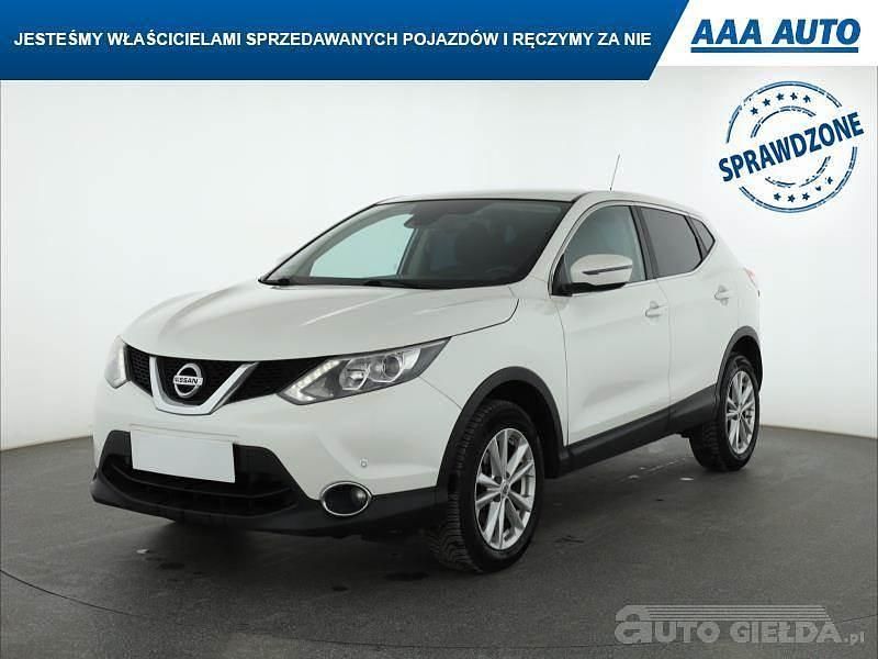 Używany Nissan Qashqai 2015 Biały SUV