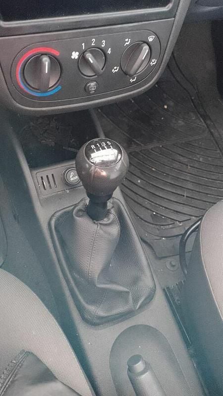 Używany Opel Corsa 2004 Zielony Hatchback