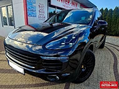 Inny kolor Używany 2017 Porsche Cayenne SUV | 195 000 zł - Obraz 1/4